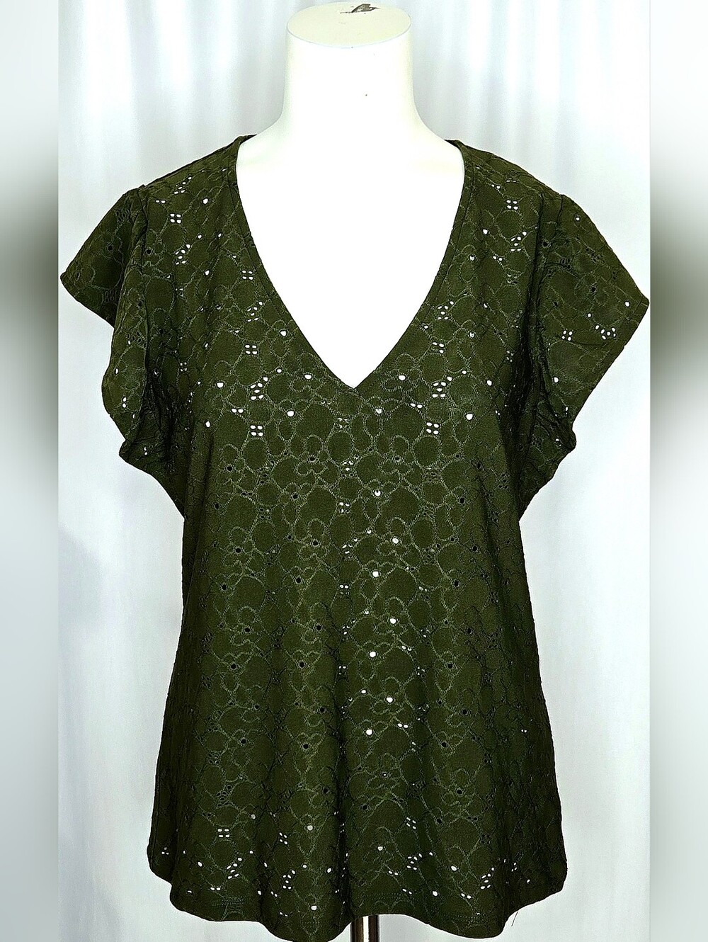 MICHAEL Michael Kors Olive Green Eyelet Lace Flutter Sleeve Top M NWOT